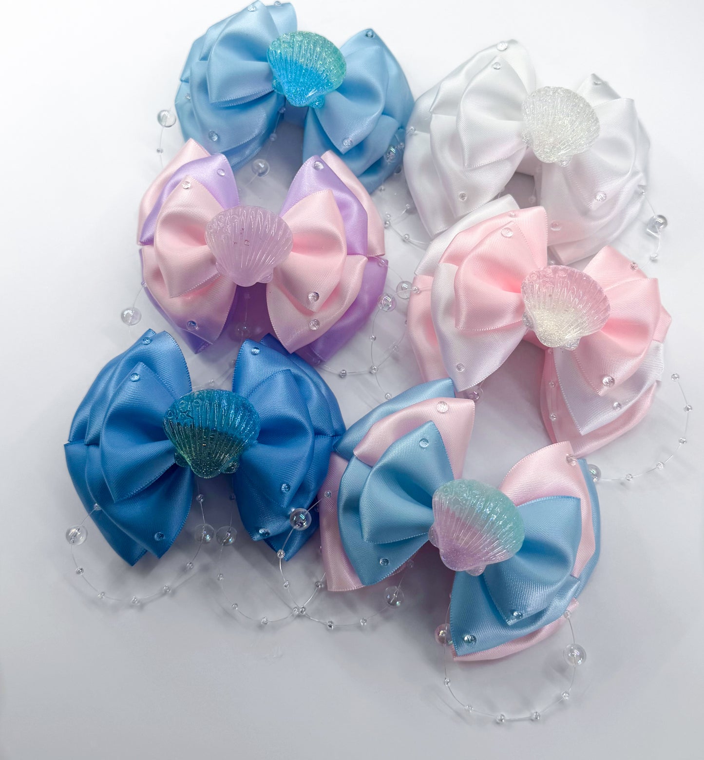 Triple Layered Shell Pigtail Clip