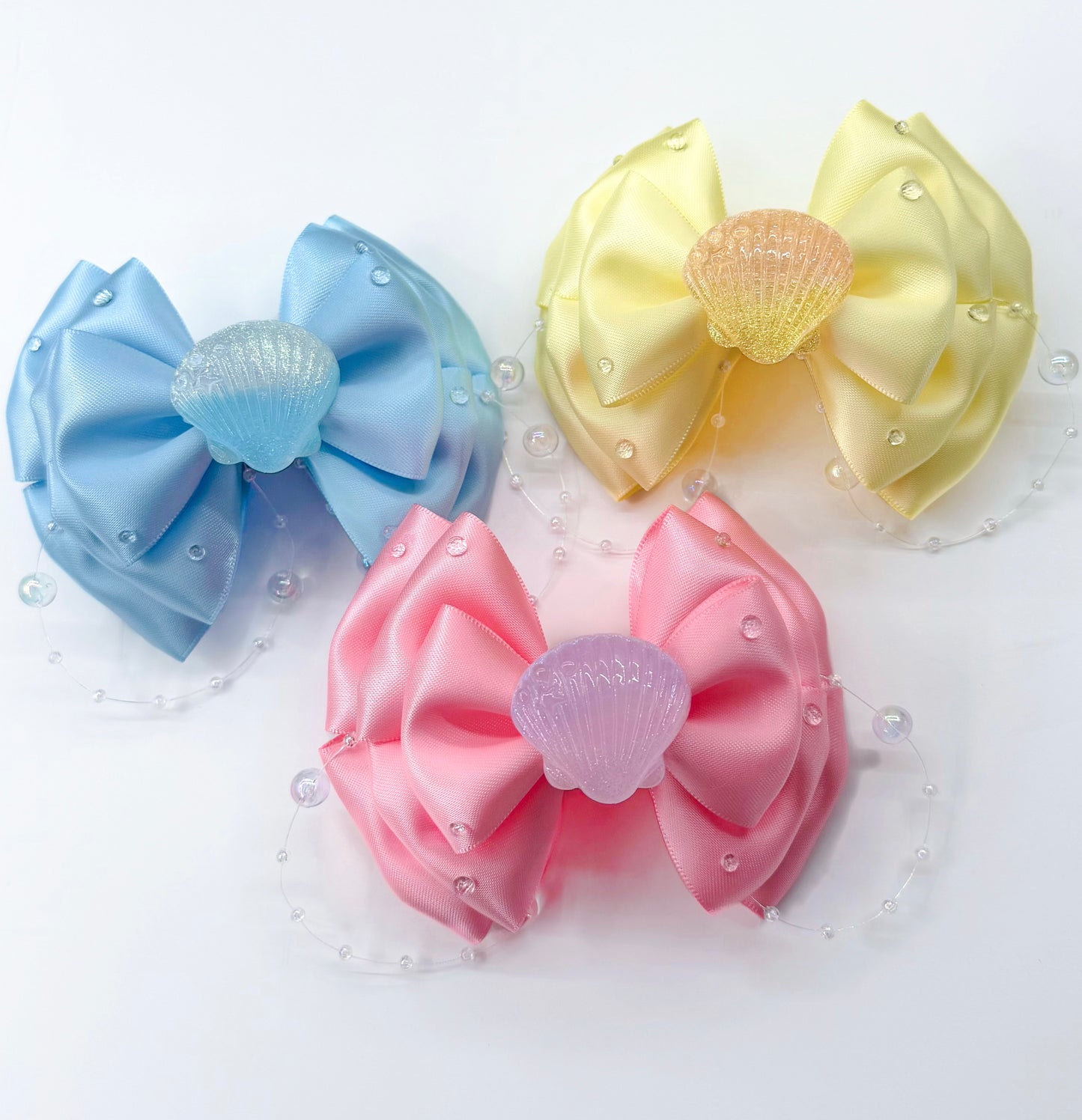 Triple Layered Shell Pigtail Clip